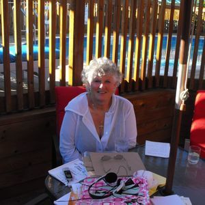 Meet your Posher, Victoria